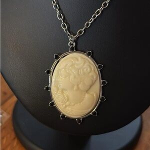 paparazzi Silver-Tone Cream Cameo Pendant Necklace